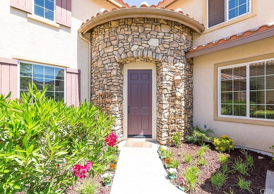 1st image of 33076 Canopy Ln