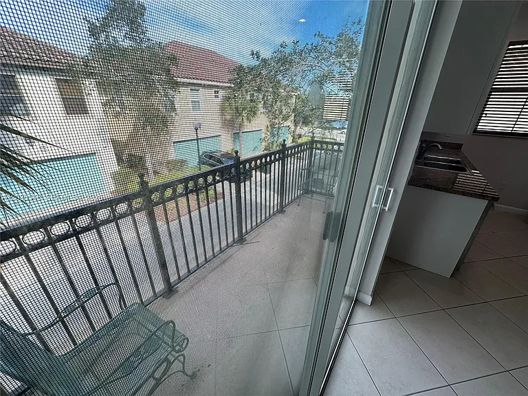 12630 NW 32nd Ct — Photo 11
