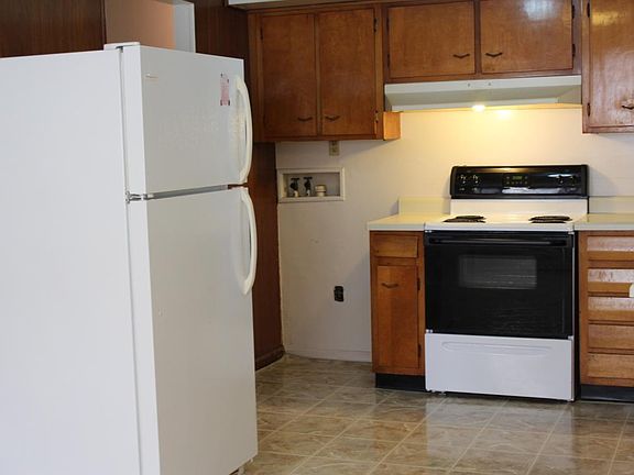 4th image of 337 Harvard Dr