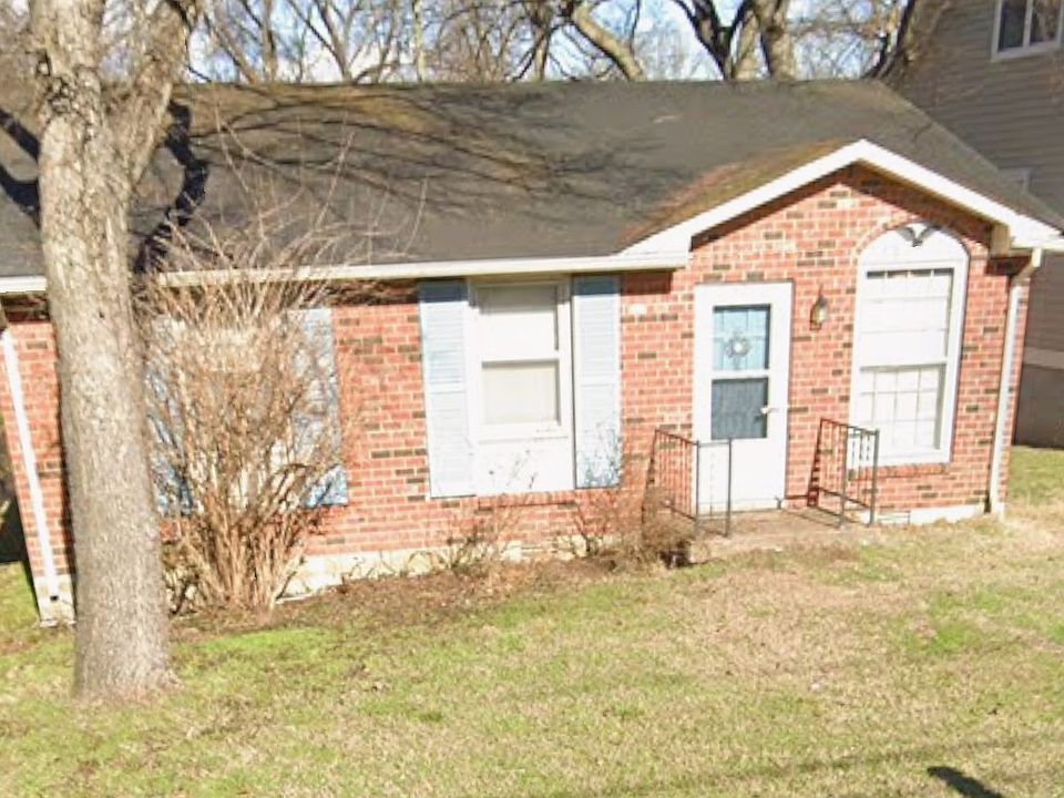 1st image of 5820 Leslie Ave