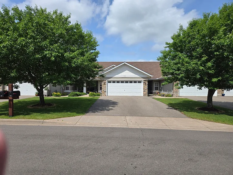 7445 Timber Crest Dr S — Photo 2