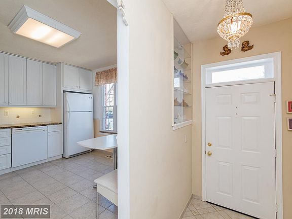 2nd image of 409 Hanna Way