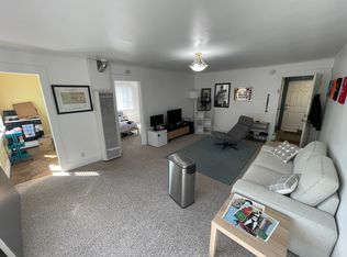 100 1/2 E Haley St APT B, Santa Barbara, CA 93101