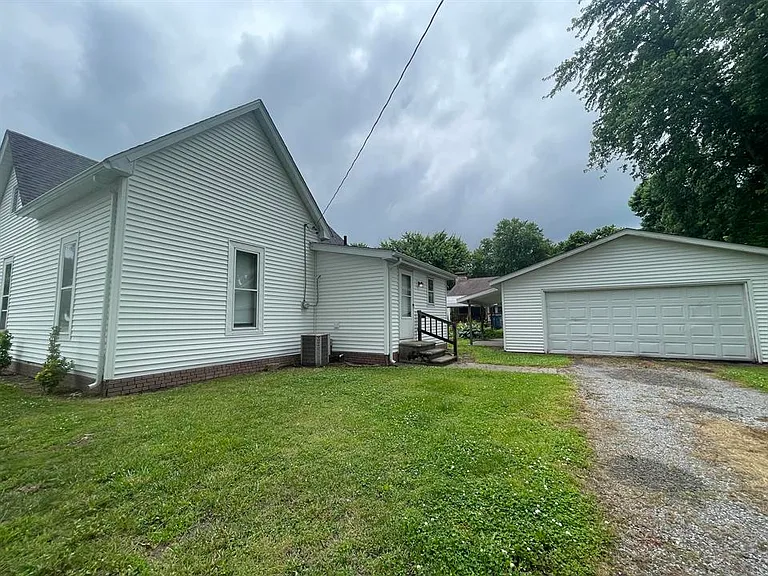 402 S Bentley St — Photo 11