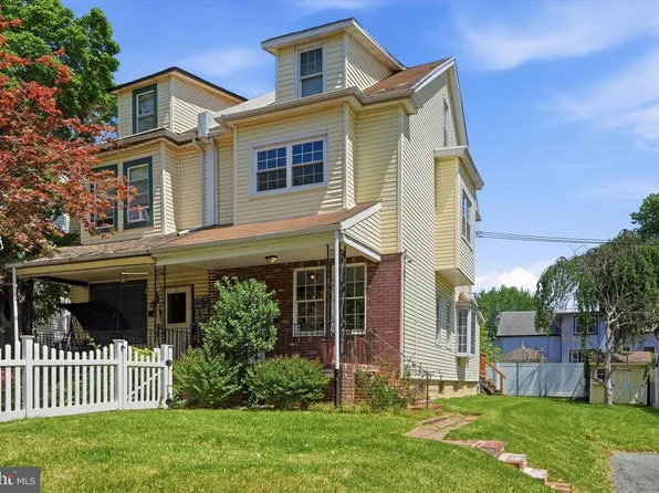 4621 Linden Ave, Philadelphia, PA 19114