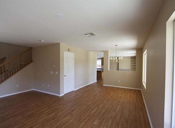 2nd image of 27483 Sierra Madre Dr