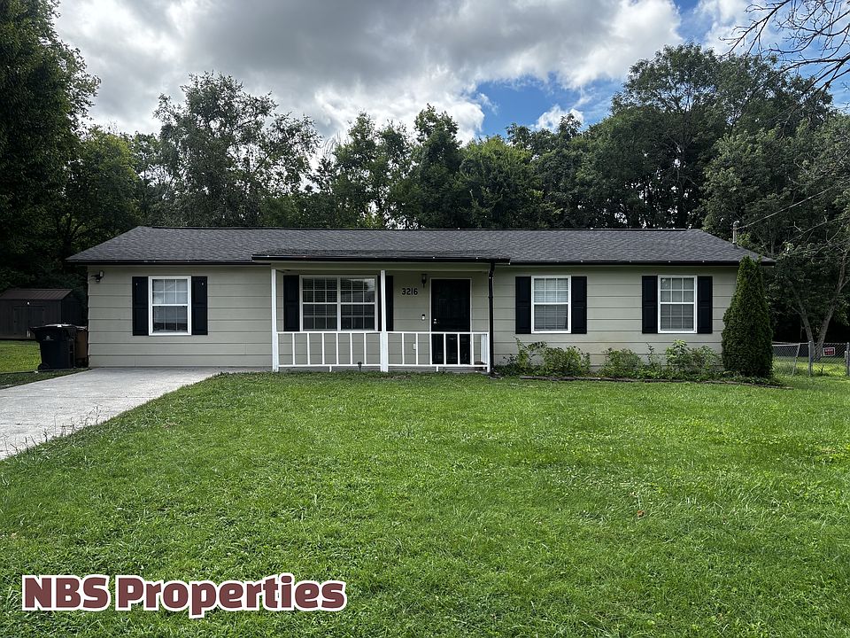 2nd image of 3216 Deer Lake Dr