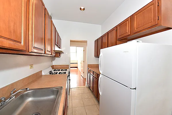 Rented by Keller Williams NYC | media 8