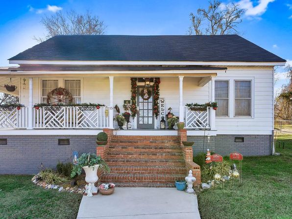 15 S Greenwood Ave, Ware Shoals, SC 29692