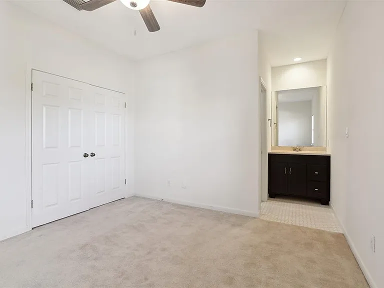6904 Peppervine Cv — Photo 21