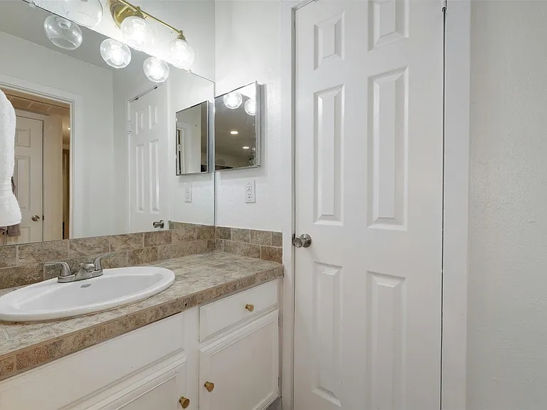4159 Steck Ave #101 — Photo 20