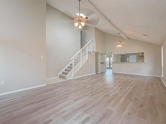 5th image of 2718 Oak Hill Drive