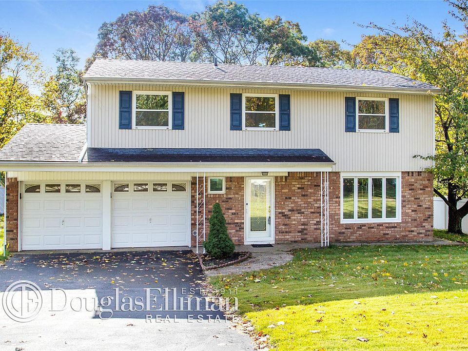 1st image of 44 Lindron Ave