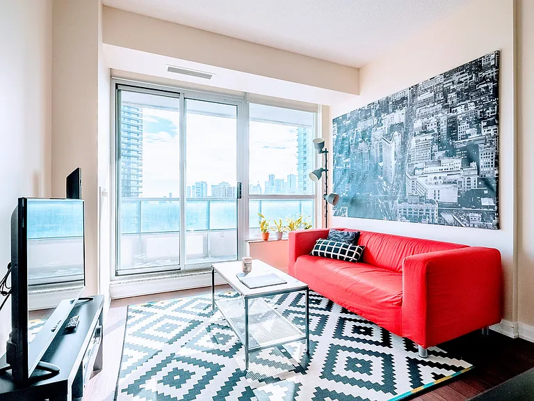 500 Sherbourne St #1808 — Photo 5