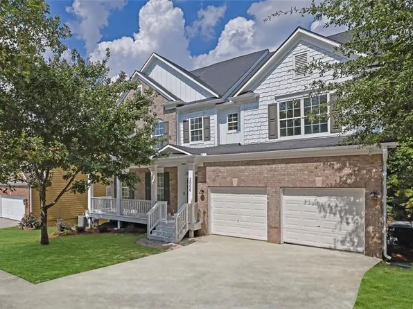 2006 Temple Park Dr, Loganville, GA 30052