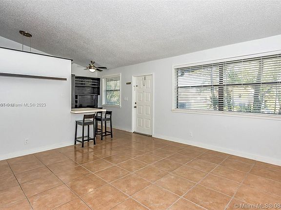 2nd image of 9872 Nob Hill Ct #9872