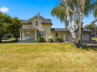 1122 Ben Ave, Hatton, ND 58240