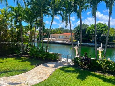 4950 Riviera Dr, Coral Gables, FL, 33146