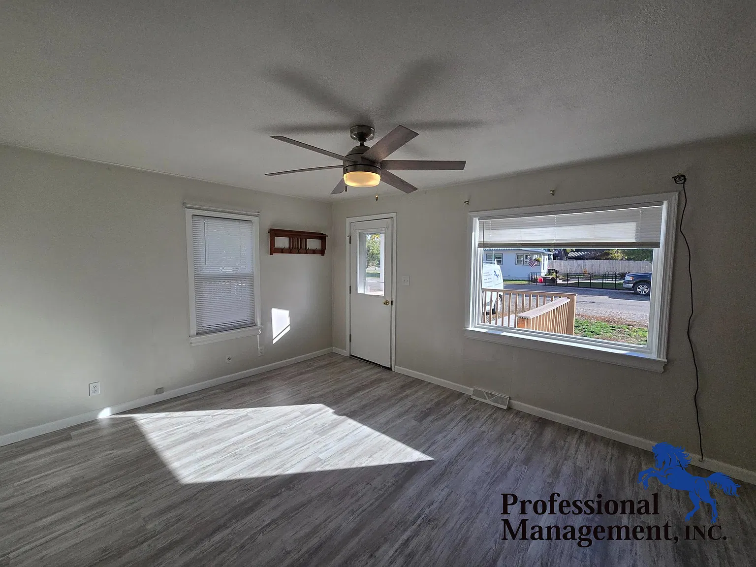 2 bed, 770 sqft, $1,400 — Photo 2