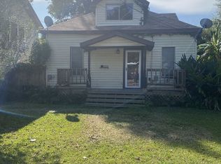 1411 Johnson Ave, Port Neches, TX 77651