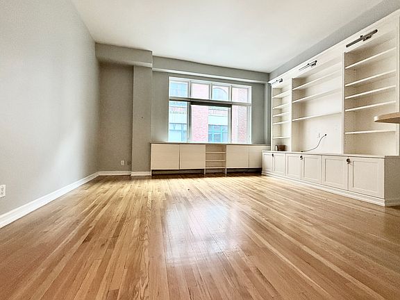 3rd image of 125 E 12th St APT 3E