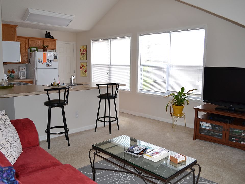 1st image of 2120 1/2 N Park Ave