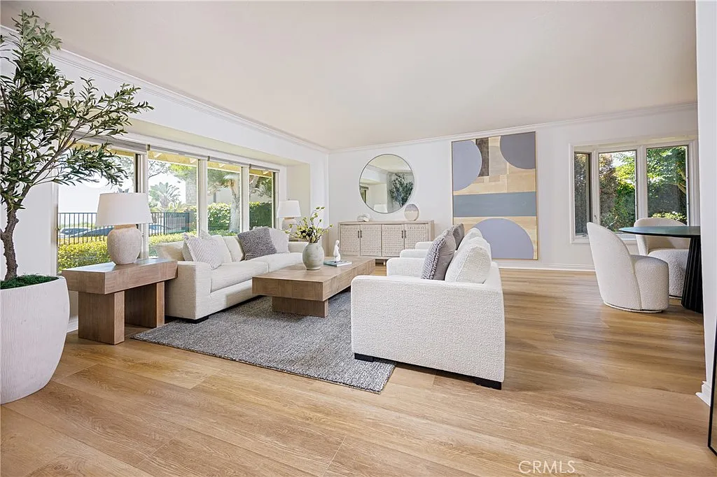 4 bed, 2.0 bath, 2357 sqft, $16,450 — Photo 4