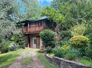 16 Lindsey Rd, Asheville, NC 28805