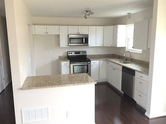 5th image of 11829 Wincanton Dr