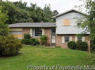 1716 Shiloh Dr, Fayetteville, NC 28304