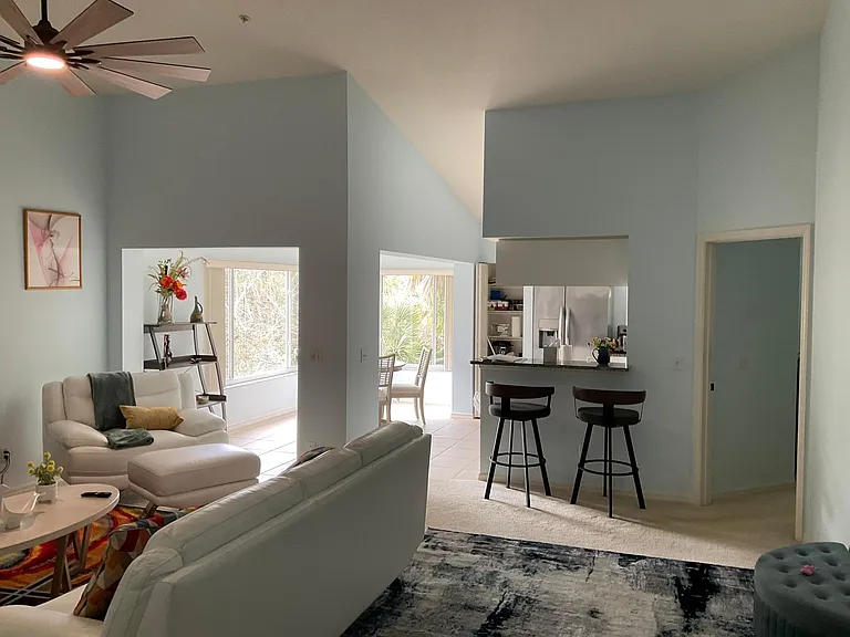 819 Montrose Dr #202 — Photo 16
