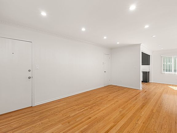 3rd image of 1233 N Harper Ave APT 2