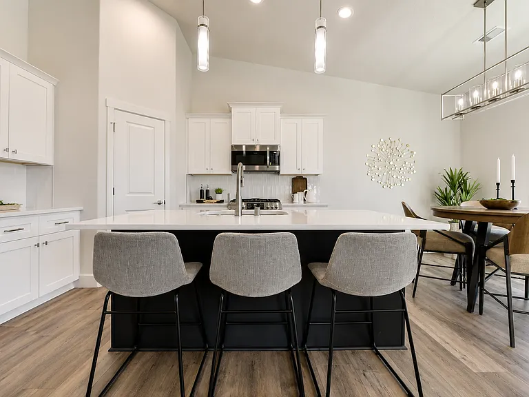 220 Tiber St — Photo 11