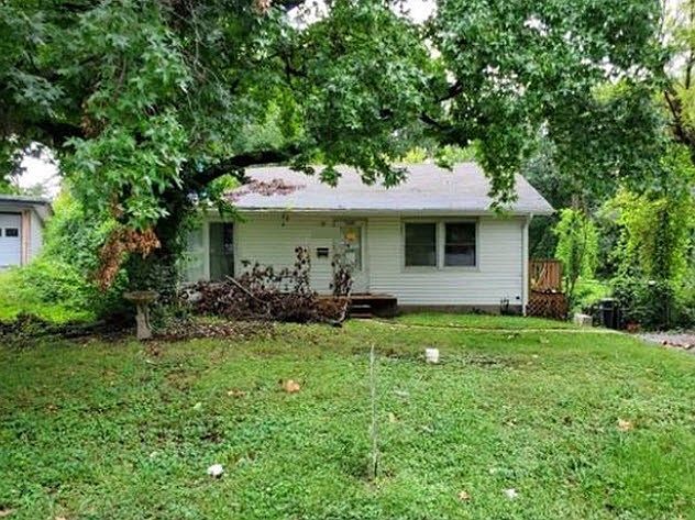 2nd image of 3941 Madeline Dr