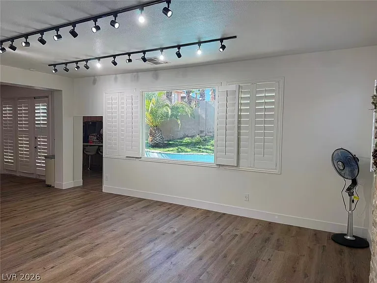 605 Runbridge St — Photo 13