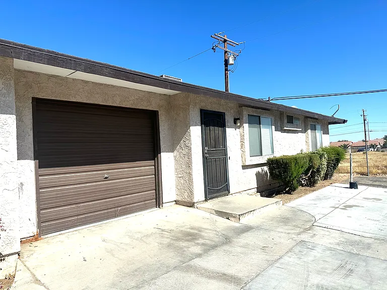 15392 Bear Valley Rd #4 — Photo 2