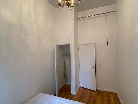 5th image of 56 W 76th St #1S