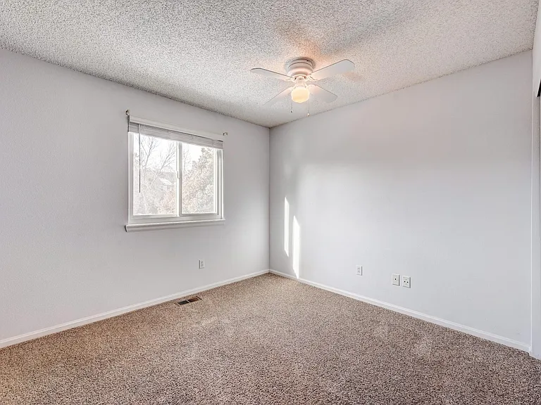 9725 Canberra Ct — Photo 11