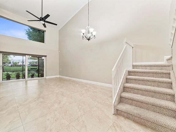 4th image of 2202 Discovery Cir W