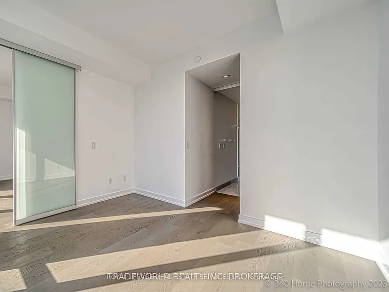 488 University Ave #2703 — Photo 12