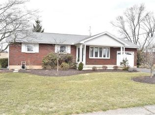 75 Colonial Rd, Allentown, PA 18109