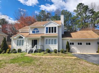 8283 Soft Wind Dr, Mechanicsville, VA 23111
