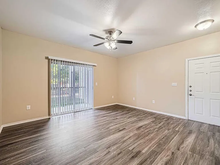 1401 S Aw Grimes Blvd — Photo 31