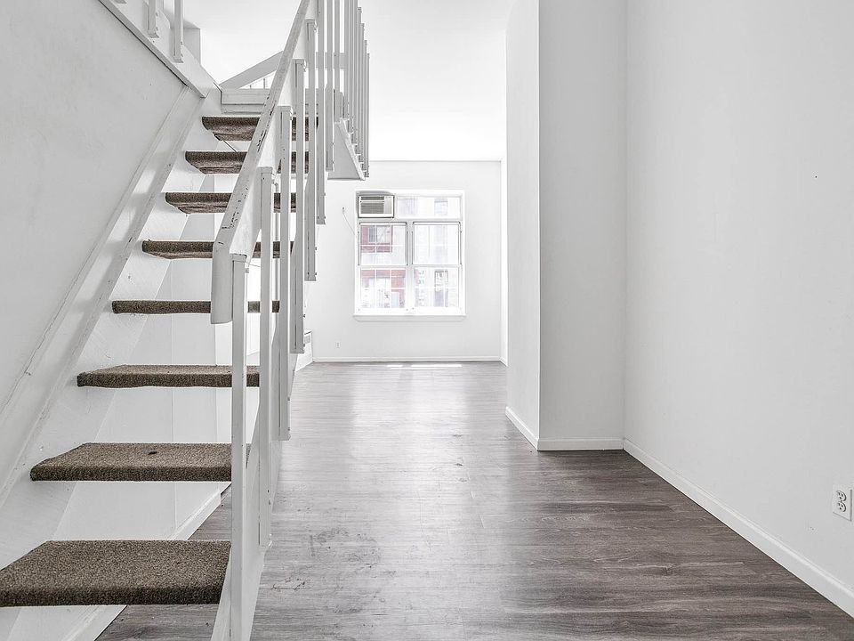 1st image of 88 Fulton St #505