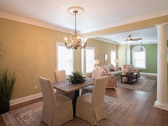 5th image of 307 S Meridian St #1