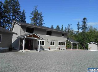 2746 Monroe Rd, Port Angeles, WA 98362