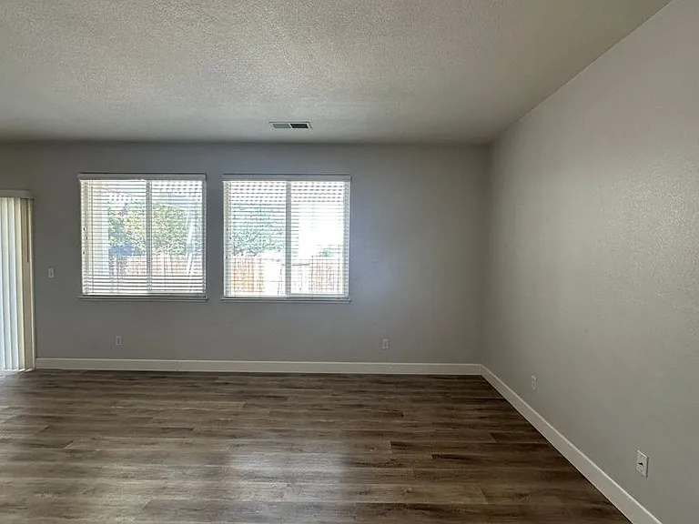 508 Vail Dr — Photo 10