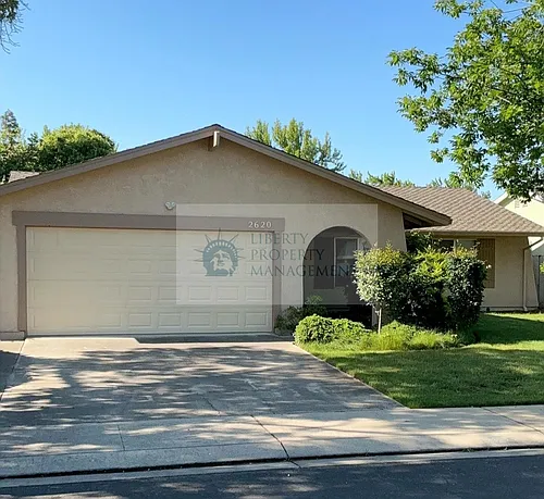 2620 Majestic Oak Dr Photo 1