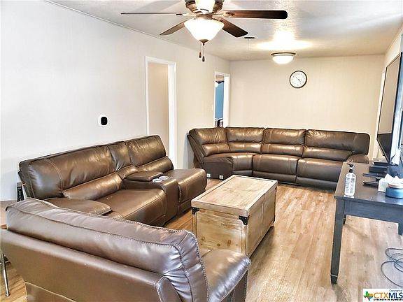 4th image of 2604 Mears Dr