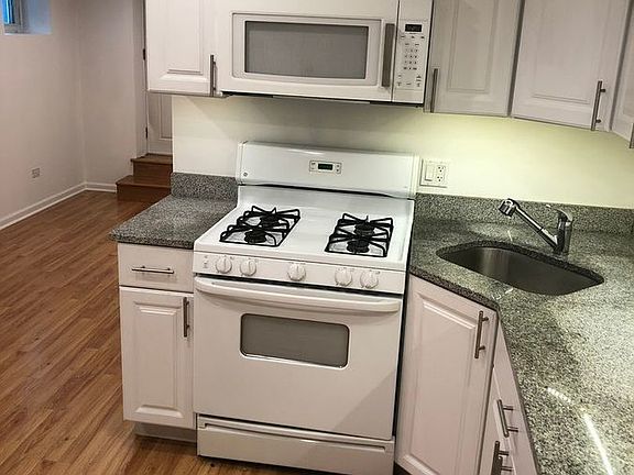 3rd image of 1630 N Cleveland Ave #1-CH